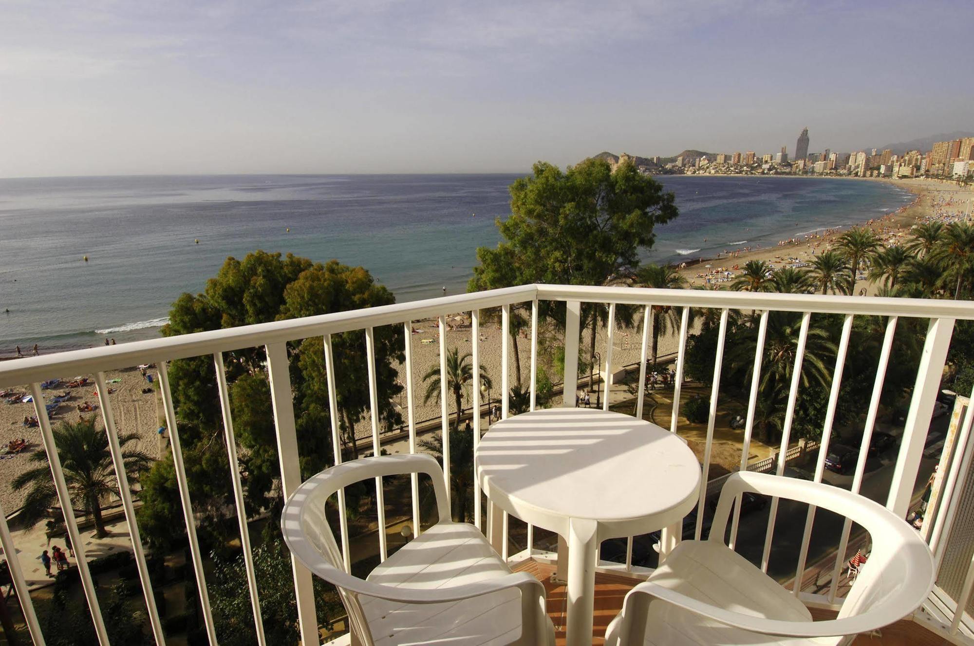 Hotel Flats Friends Mar Blau (Adults Only) Benidorm Exterior photo